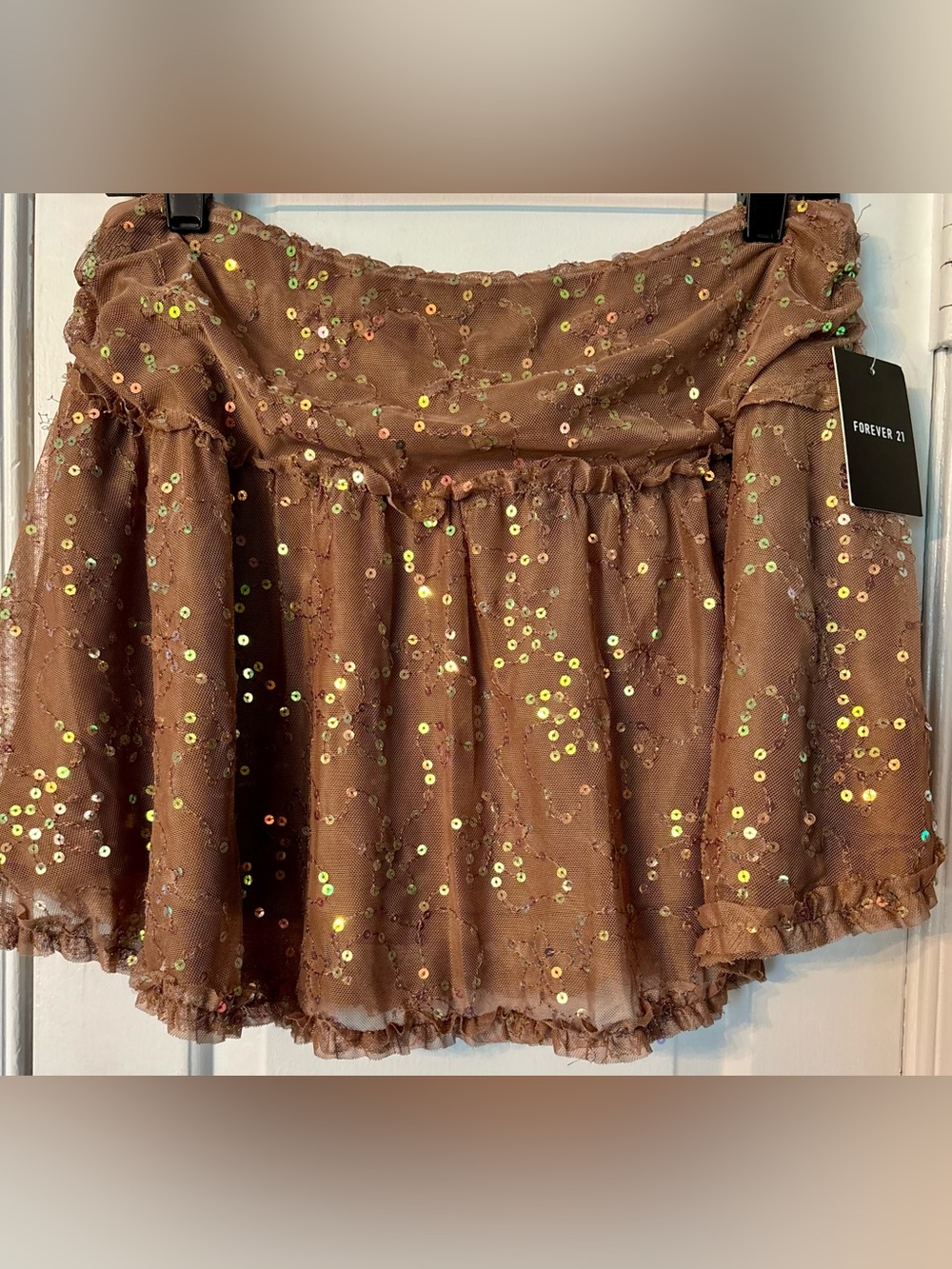 Forever 21 Sequin Mesh Country Chic Skirt in a Tan Champagne color size L NWT